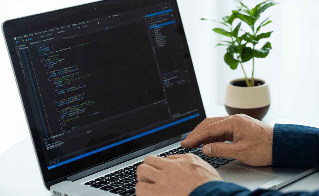 プログラムをしているイメージ